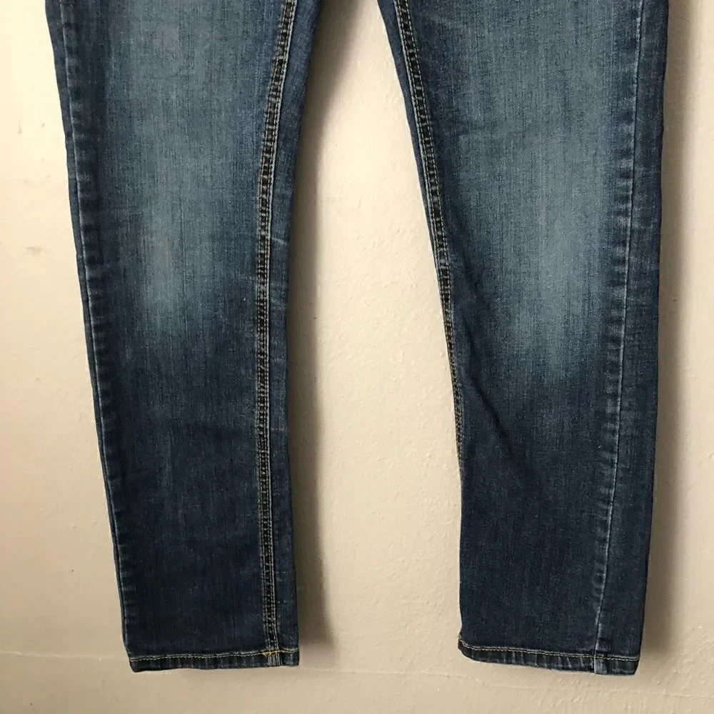 Levi’s performance 511 slim dark Wash denim jeans